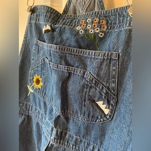 Vtg embroidered agapo bib overalls